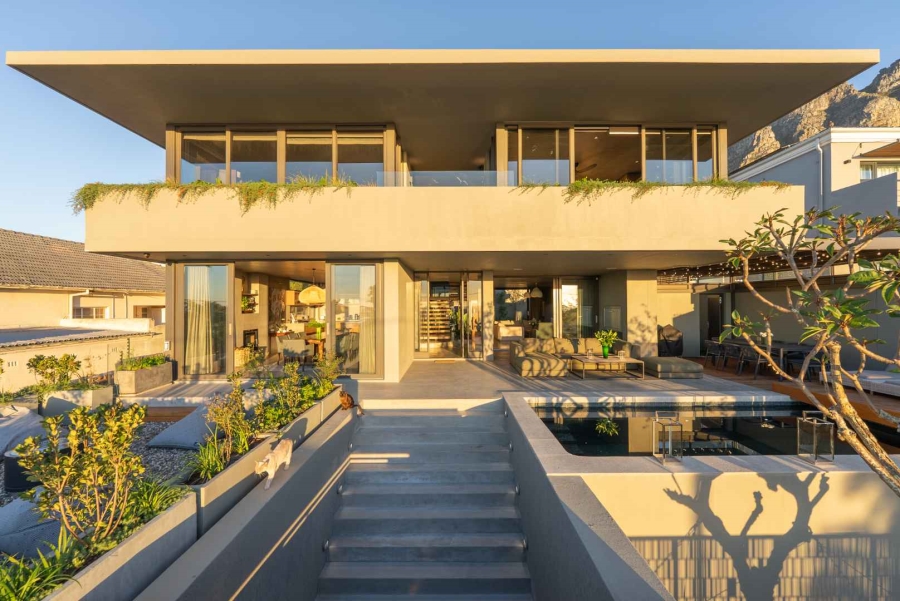 5 Bedroom Property for Sale in Camps Bay Western Cape